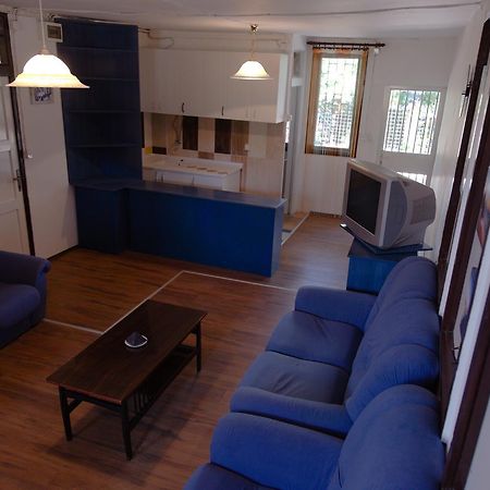 Hostel Belgrade Shungit Dragana Jeftica Br 10 Exterior foto