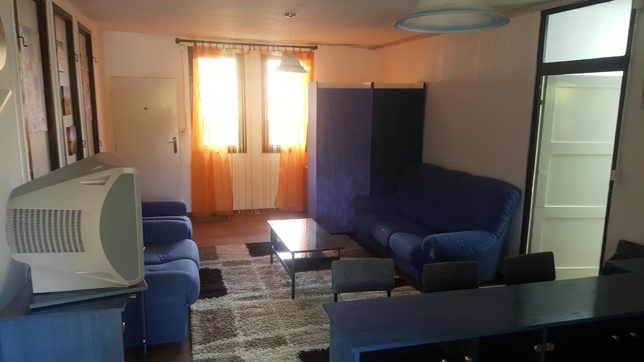 Hostel Belgrade Shungit Dragana Jeftica Br 10 Exterior foto